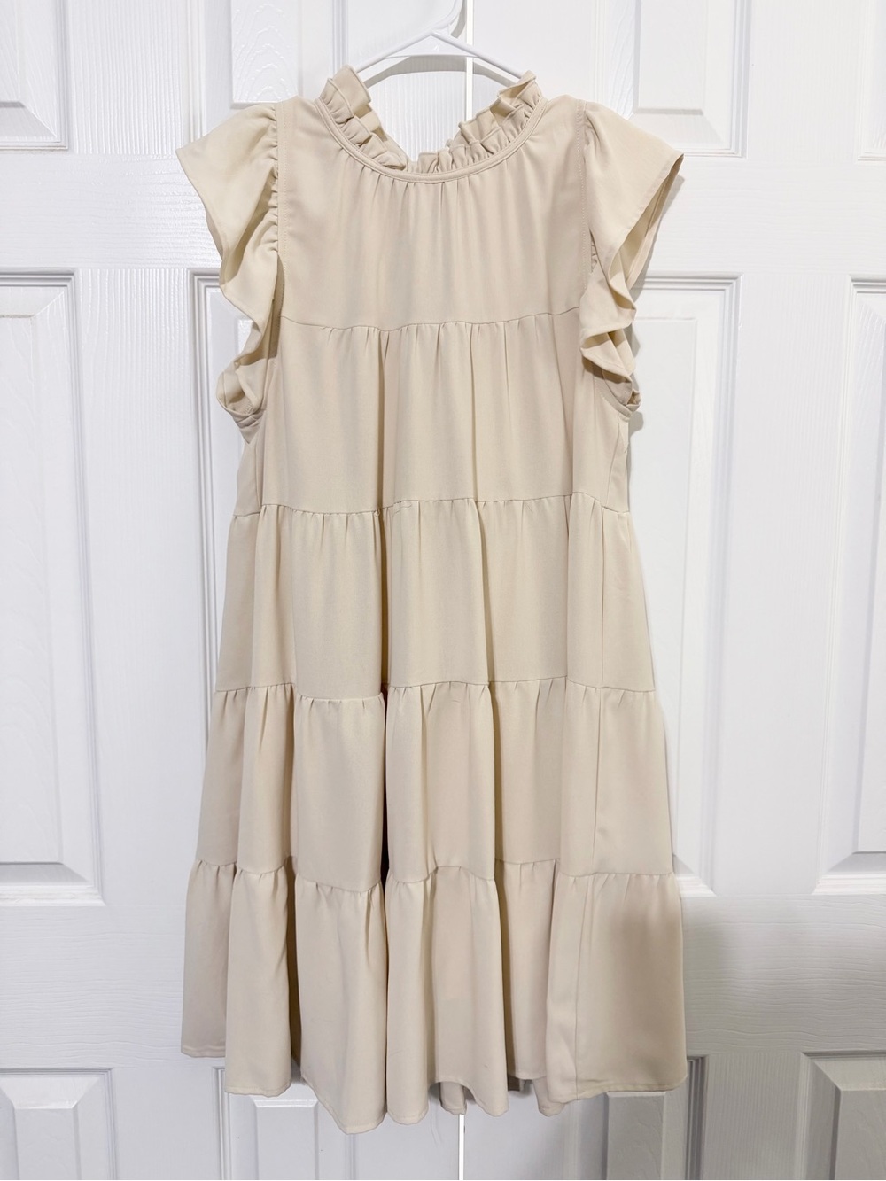entro Cream Ruffle-Tier Midi Dress